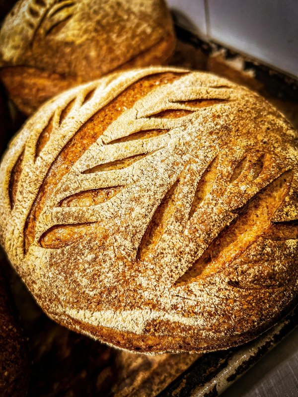 Quoi servir avec du pain doré : 5 idées pour éblouir vos convives